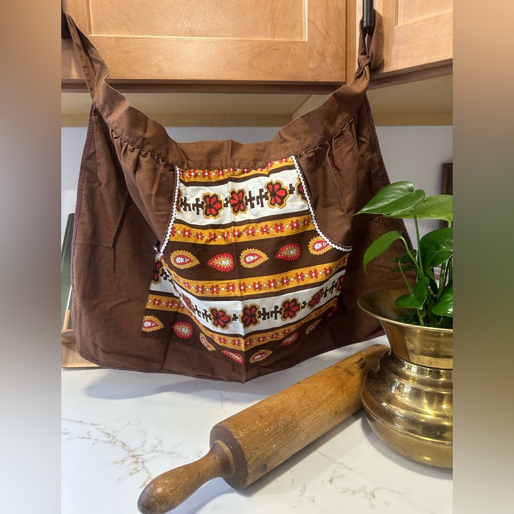 Vintage 1970s Bistro Apron – Boho Floral Print, Handmade